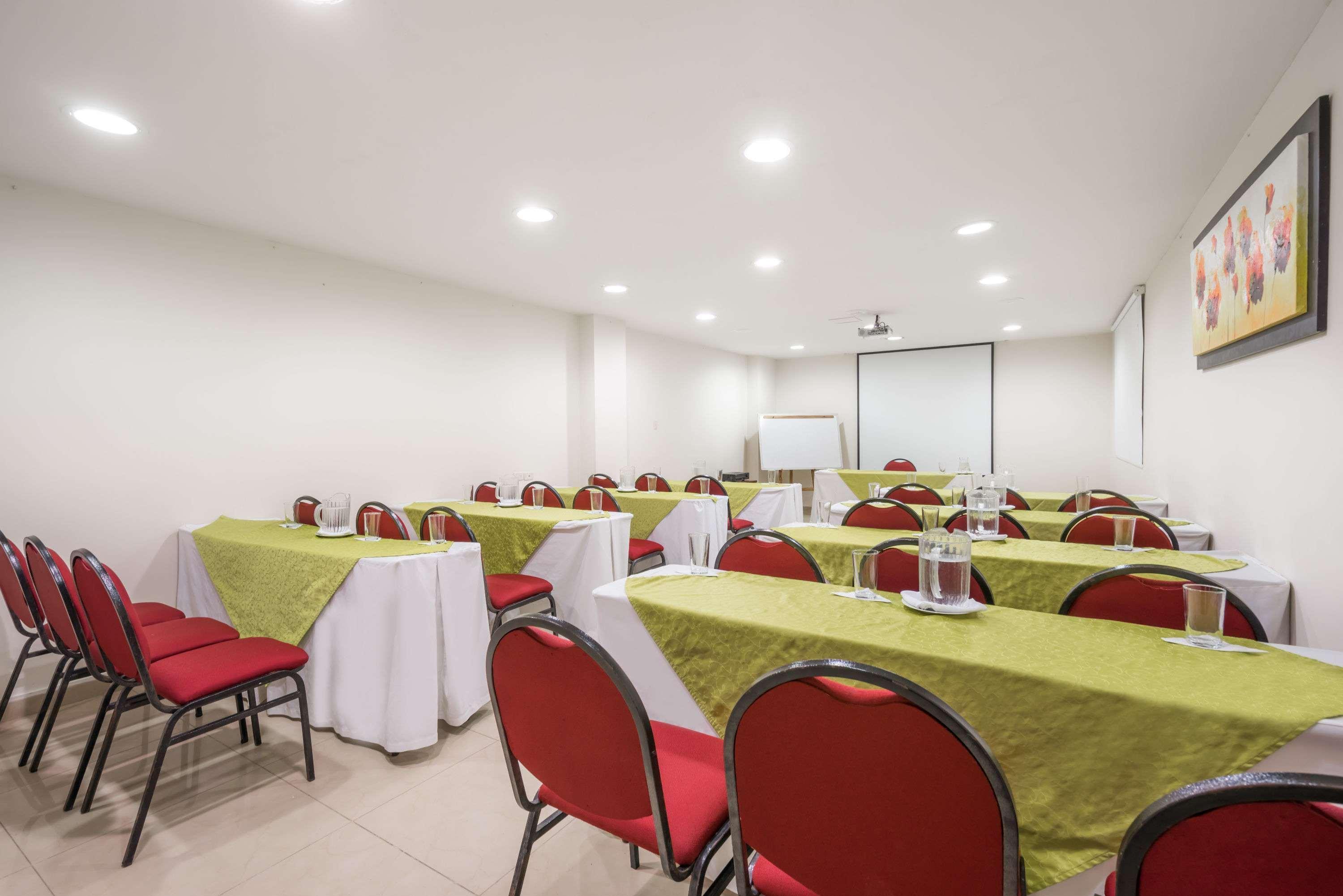 Ramada By Wyndham Flagstaff East Hotel Ngoại thất bức ảnh