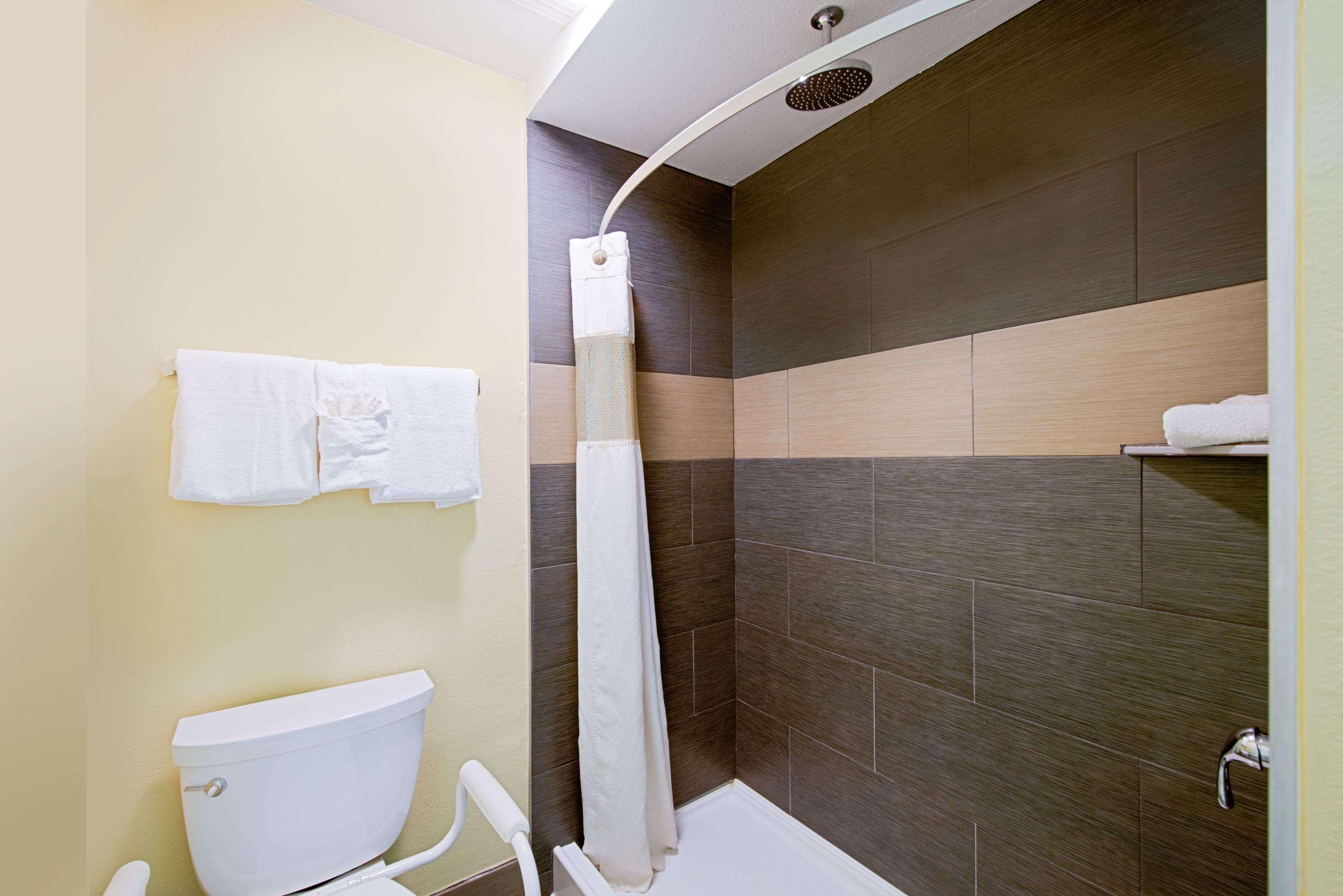Ramada By Wyndham Flagstaff East Hotel Ngoại thất bức ảnh