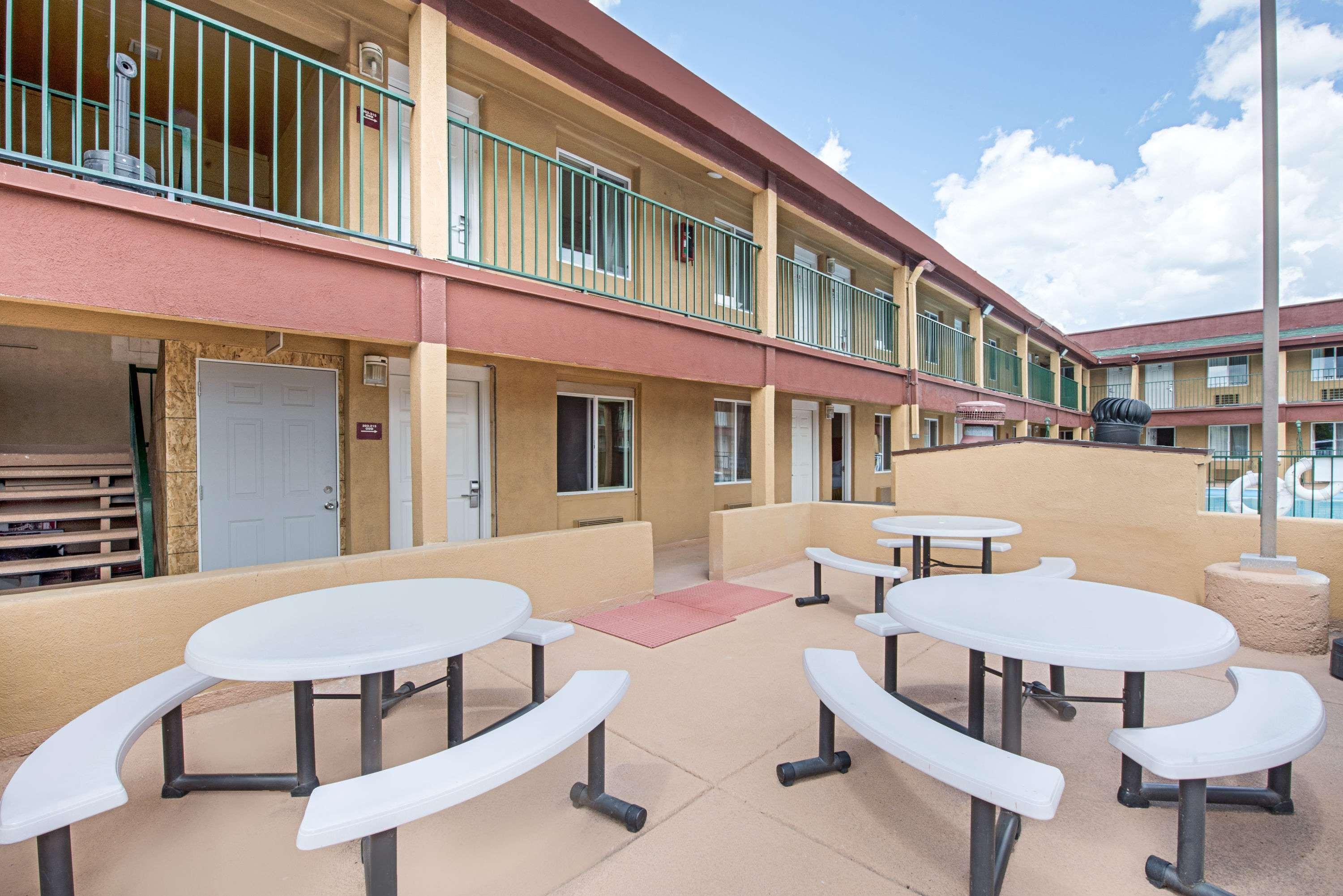 Ramada By Wyndham Flagstaff East Hotel Ngoại thất bức ảnh