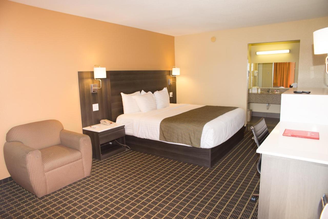 Ramada By Wyndham Flagstaff East Hotel Ngoại thất bức ảnh